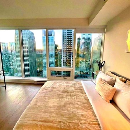 Spectacular Skyline Views - Downtown Montreal - Luxury Condo & Penthouse Exterior foto