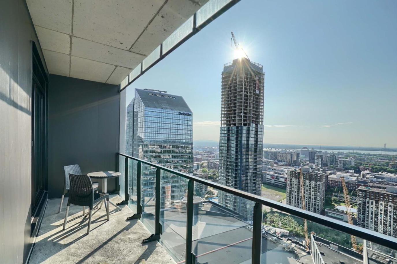 Spectacular Skyline Views - Downtown Montreal - Luxury Condo & Penthouse Exterior foto